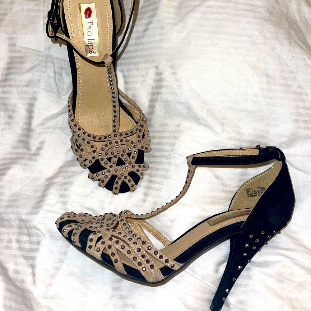 Two lips NWOT studded Leather heels 7.5